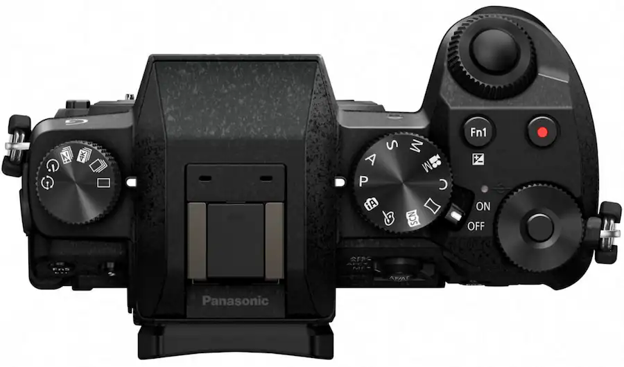 Panasonic - LUMIX G7 Mirrorless 4K Photo Digital Camera Body with 14-42mm f3.5-5.6 II Lens - DMC-G7KK - Black - Refurbished Excellent